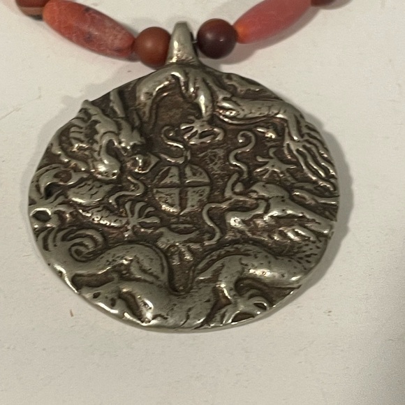 Tibetan Agate and Double Dragon Necklace-NWOT - Picture 7 of 10
